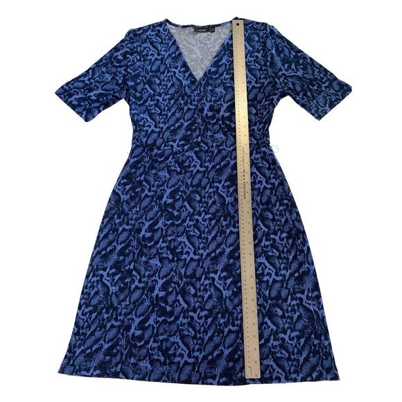 APT.9 Women's V-Neck Blue Animal Print Dress With Tie Waist Medium - Picture 8 of 12